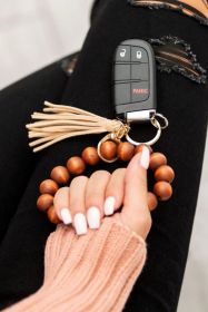 Wooden Key Ring Bracelets (Color: beige, size: OneSize)