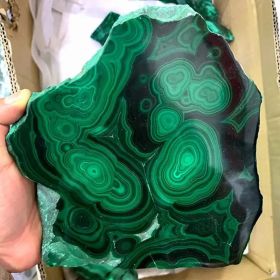 Natural Malachite Slice Stones Polished Raw Malachite Plate Stones Decor, Suitable for Boys And Girls' Birthday Gifts, Valentine'S Day Gifts (Weight: 45-75g)